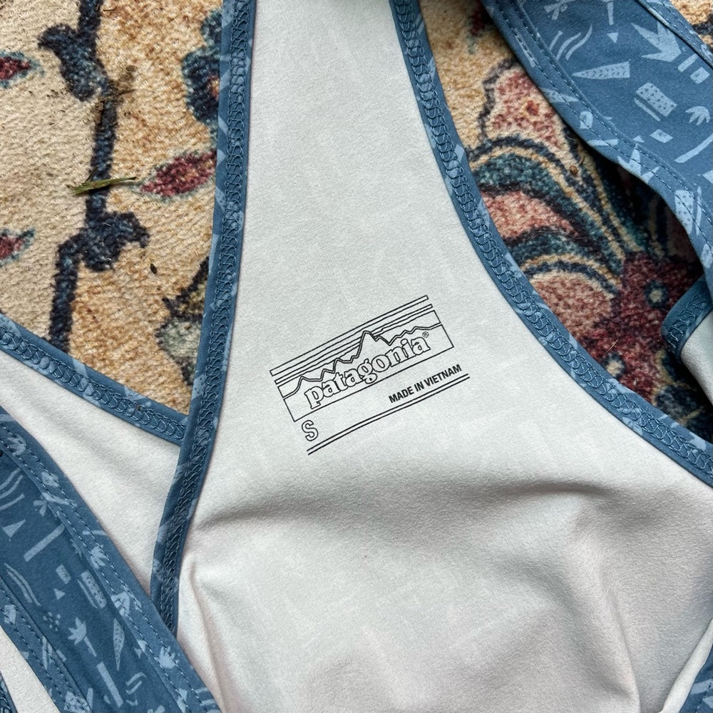 Patagonia Blue geometric print racer back Mini Dress, NWOT size small - Picture 4 of 5